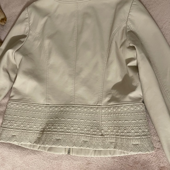 Faux leather jacket - Picture 3 of 6